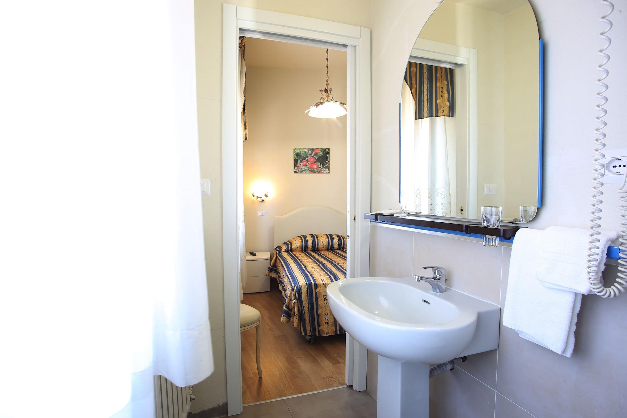 Hotel Nuovo Savi Montecatini Terme Luaran gambar