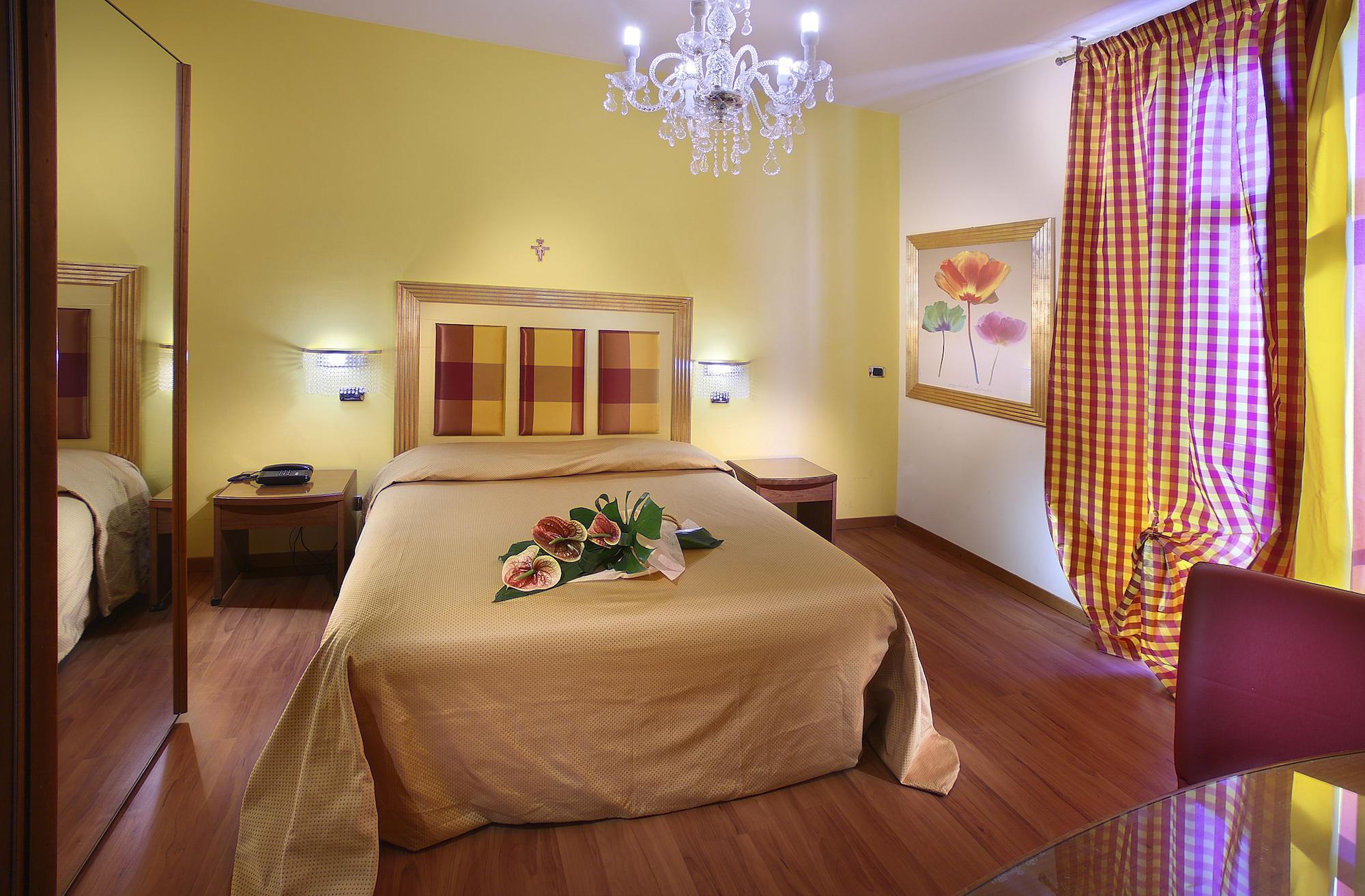 Hotel Nuovo Savi Montecatini Terme Luaran gambar