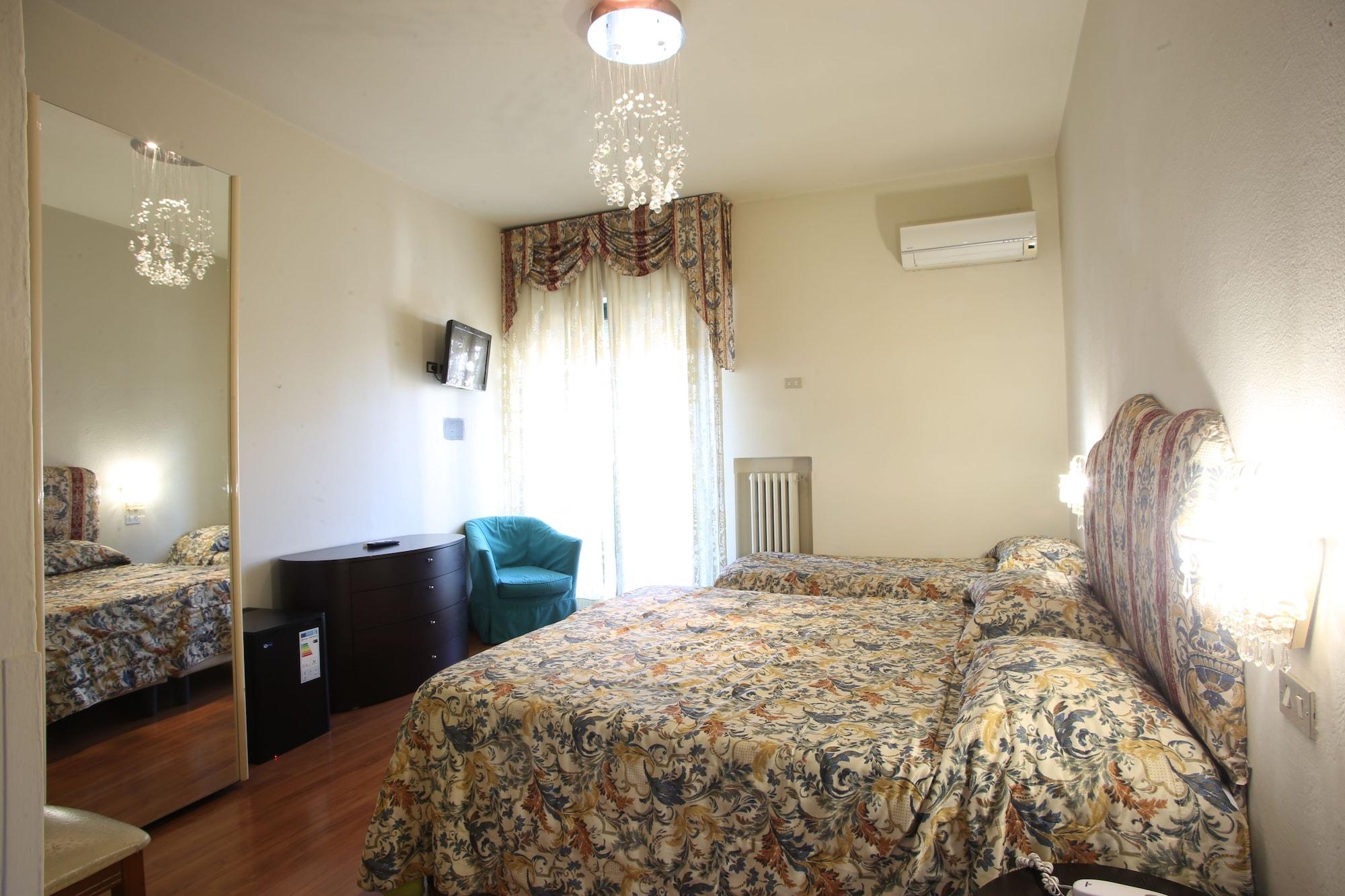 Hotel Nuovo Savi Montecatini Terme Luaran gambar